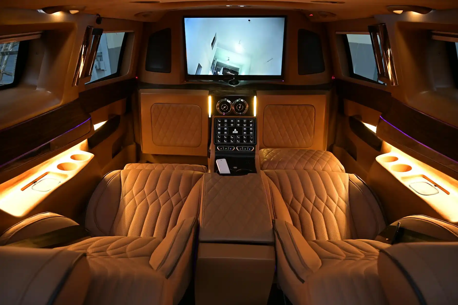 Things You Should Check to Ensure a Great Limousine Service Seattle