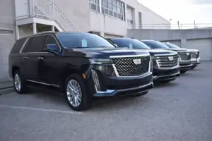 Reasons to Hire Limousine Services to SeaTac Airport