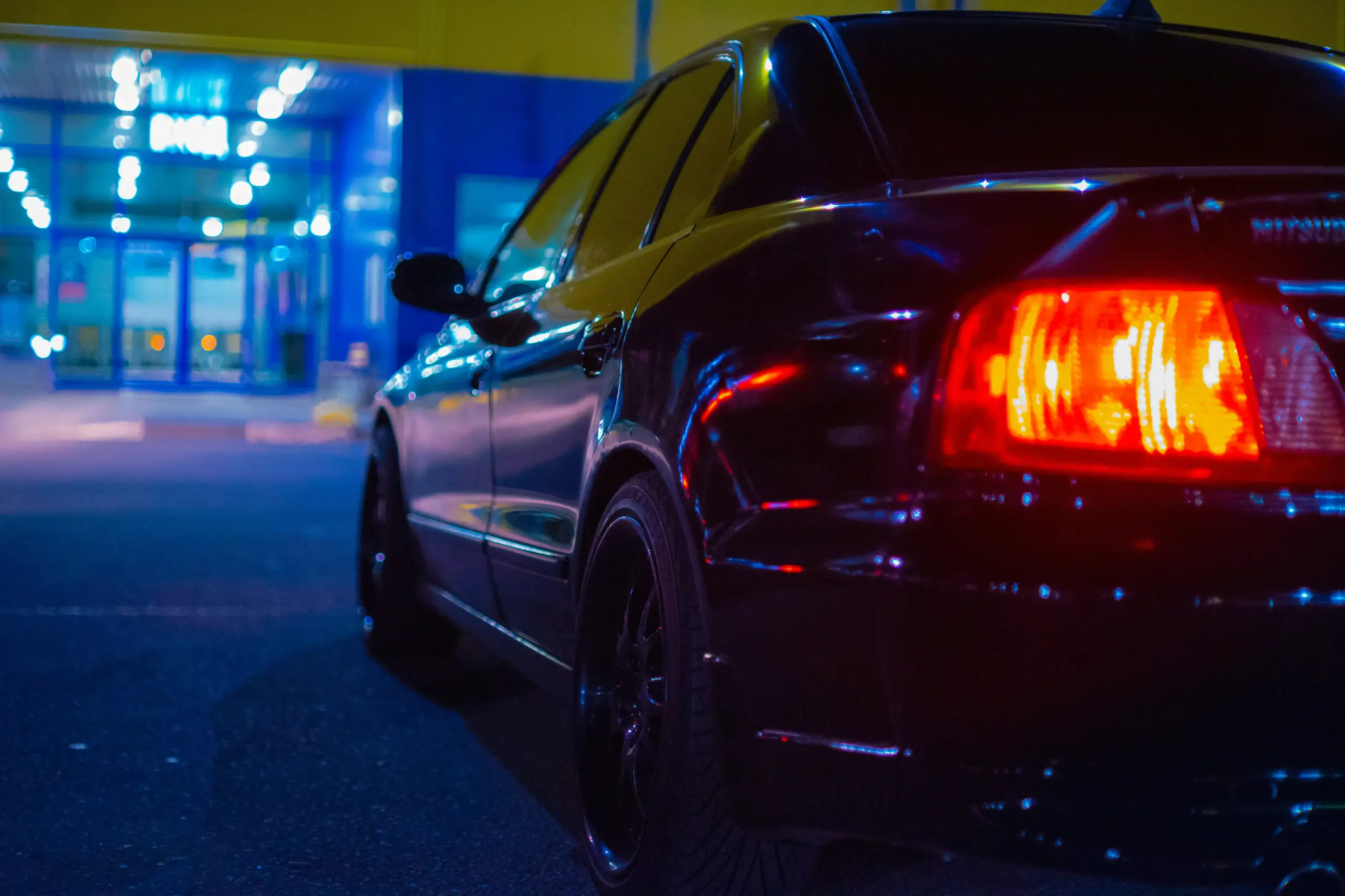 Book 24/7 Luxury Black Car Service Seattle